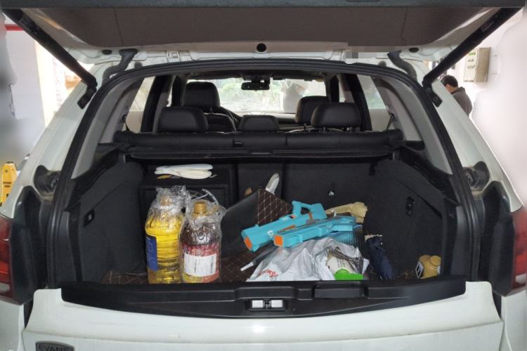 Used BMW X5 2014 xDrive35i Leading Model Trunk