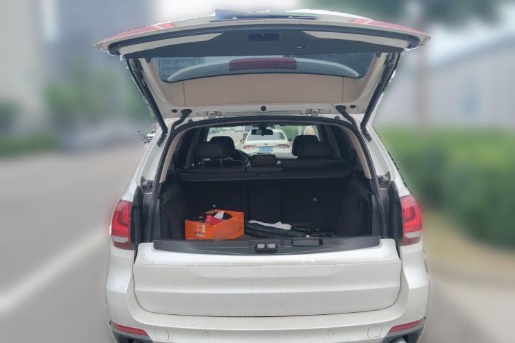 Used BMW X5 2014 xDrive35i Elegant Edition Trunk