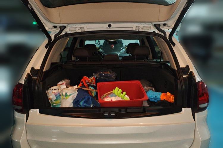 Used BMW X5 2014 xDrive35i Luxury Edition Trunk