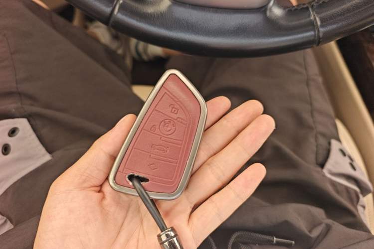 Used BMW X5  Vehicle Key