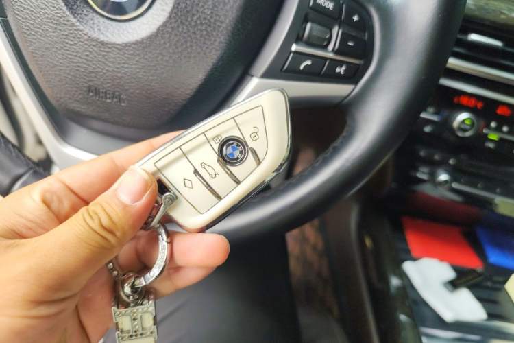 Used BMW X5 2014 xDrive35i Luxury Edition Vehicle Key