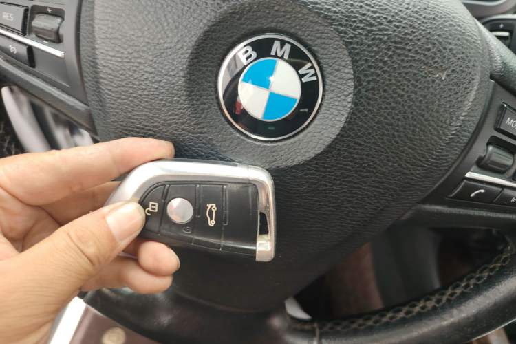 Used BMW X5 2014 xDrive35i Elegant Edition Vehicle Key