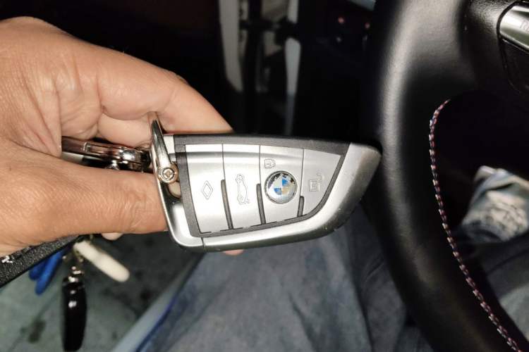 Used BMW X5 2014 xDrive35i Elegant Edition Vehicle Key