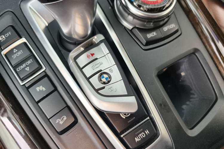 Used BMW X5 2014 xDrive35i Elegant Edition Vehicle Key