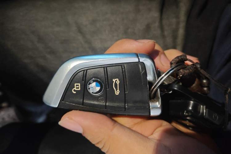 Used BMW X5 2014 xDrive35i Elegant Edition Vehicle Key