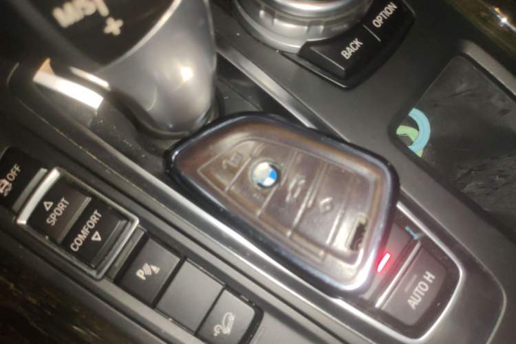 Used BMW X5 2014 xDrive35i Luxury Edition Vehicle Key