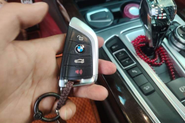 Used BMW X5 2014 xDrive35i Elegant Edition Vehicle Key