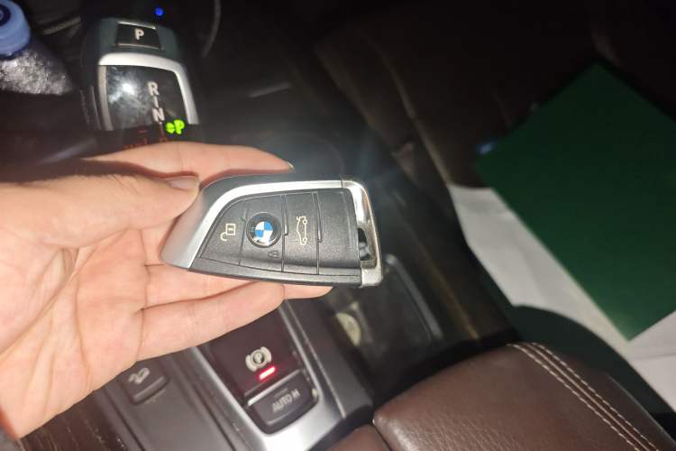 Used BMW X5 2014 xDrive35i Leading Model Vehicle Key