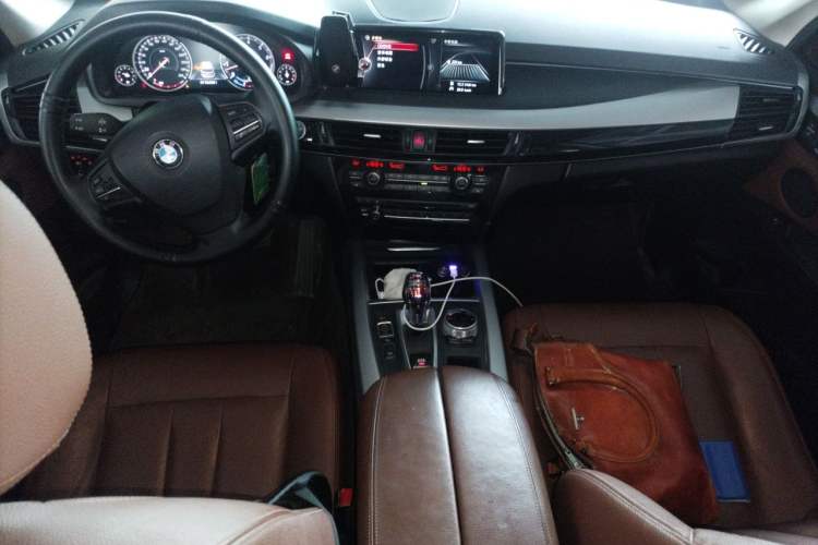 Used BMW X5  Audio And AC Panel