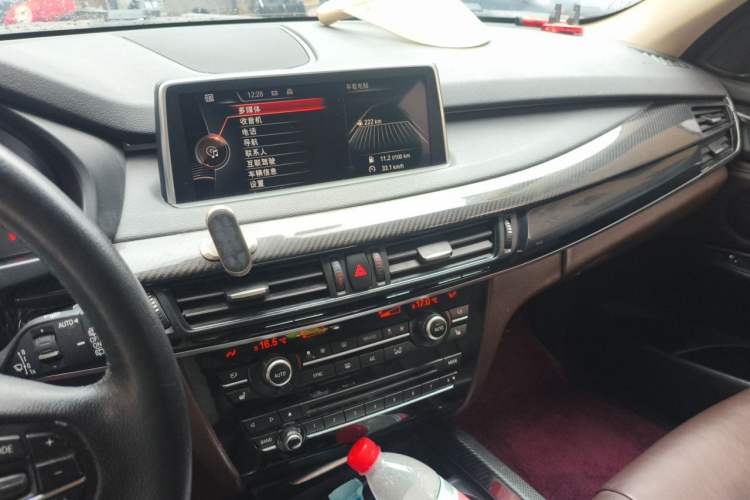 Used BMW X5 2015 xDrive28i Audio And AC Panel