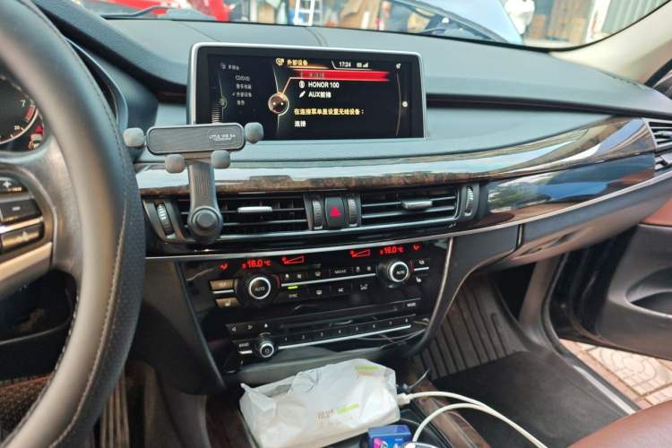 Used BMW X5 2015 xDrive28i Audio And AC Panel