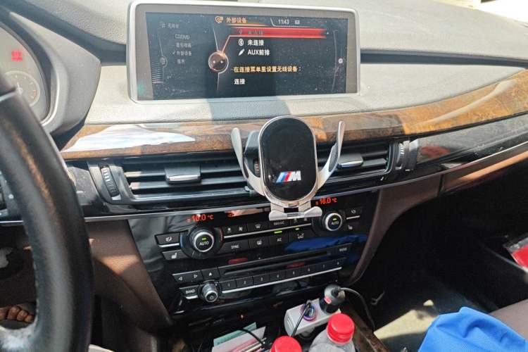 Used BMW X5  Audio And AC Panel