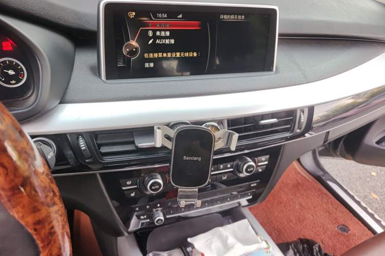 Used BMW X5 2015 xDrive35i Middle East version Audio And AC Panel