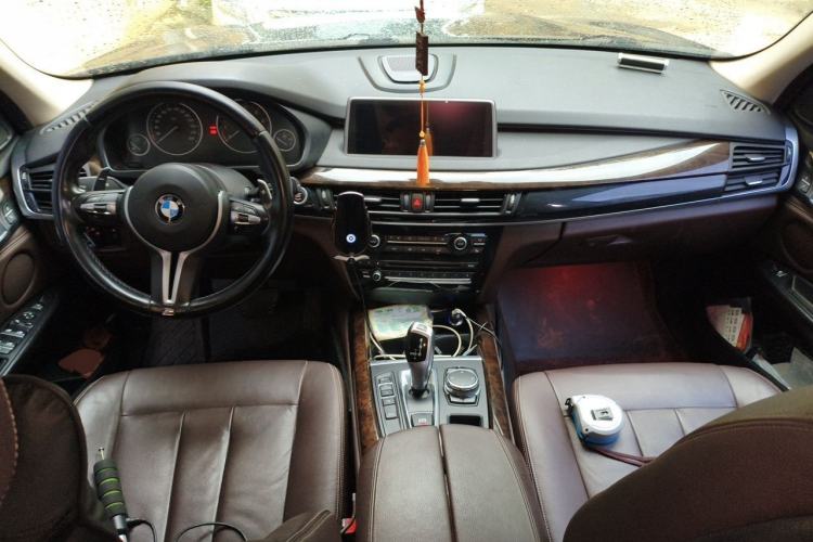 Used BMW X5 2015 xDrive28i Center Console