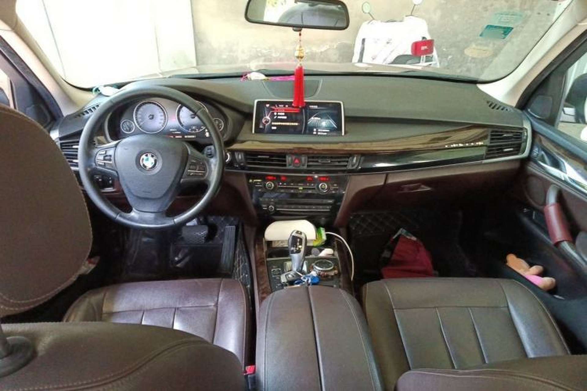 Used BMW X5 2015 xDrive28i Center Console