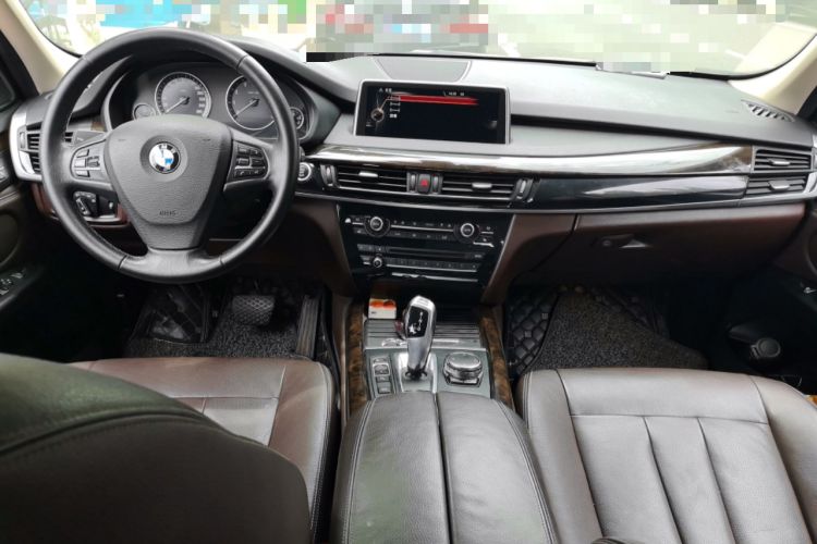 Used BMW X5 2015 xDrive28i Center Console