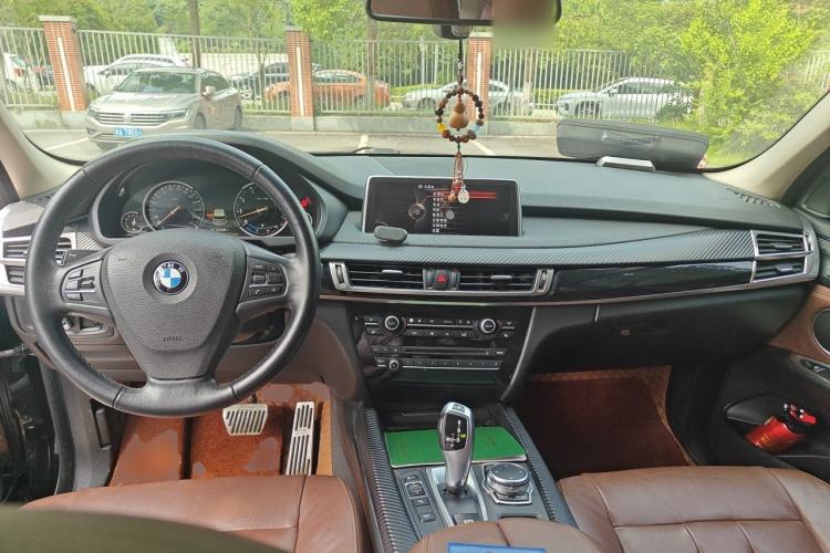Used BMW X5 2015 xDrive35i Middle East version Center Console