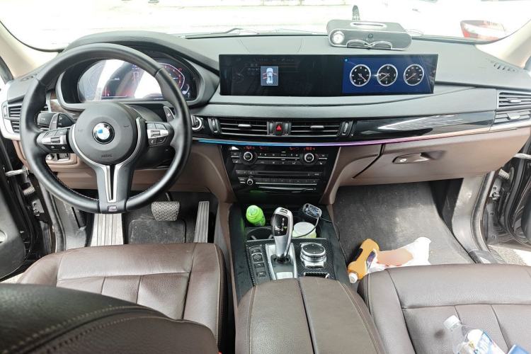 Used BMW X5 2015 xDrive28i Center Console