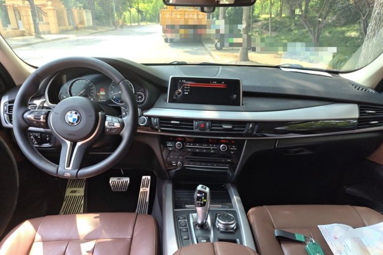 Used BMW X5 2015 xDrive35i Middle East version Center Console