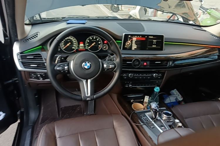 Used BMW X5 2015 xDrive28i Center Console