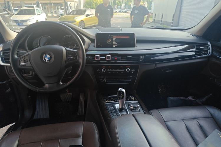 Used BMW X5 2015 xDrive28i Center Console