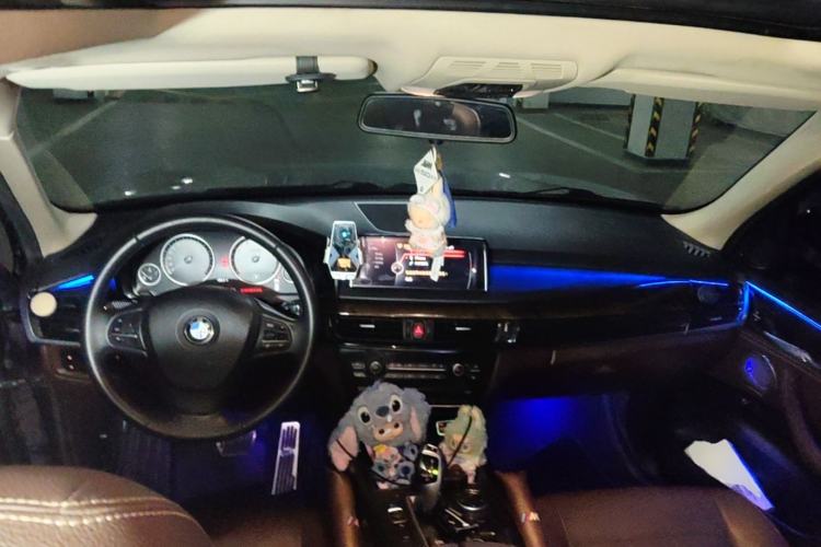 Used BMW X5 2015 xDrive28i Center Console