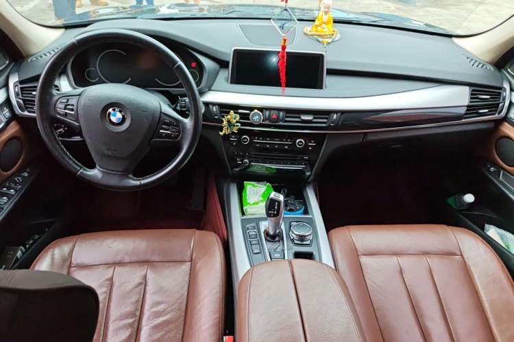 Used BMW X5 2015 xDrive35i Middle East version Center Console