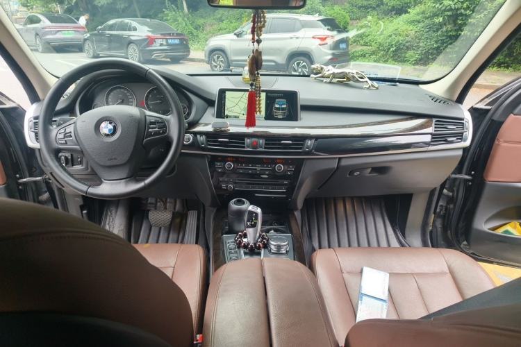 Used BMW X5 2015 xDrive28i Center Console