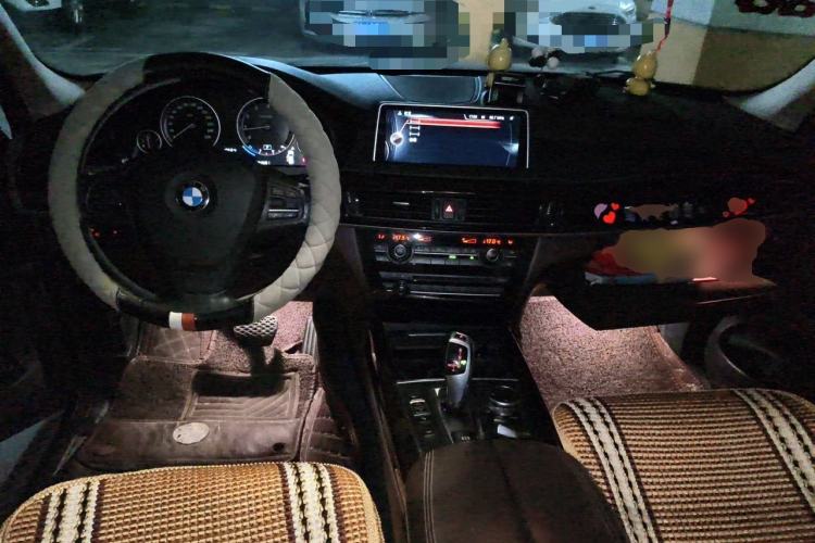 Used BMW X5 2015 xDrive28i Center Console