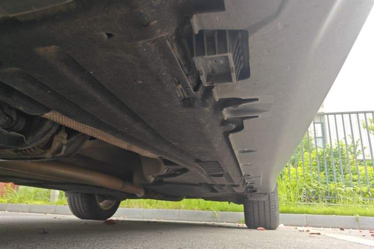 Used BMW X5 2015 xDrive35i Middle East version Chassis Front Left