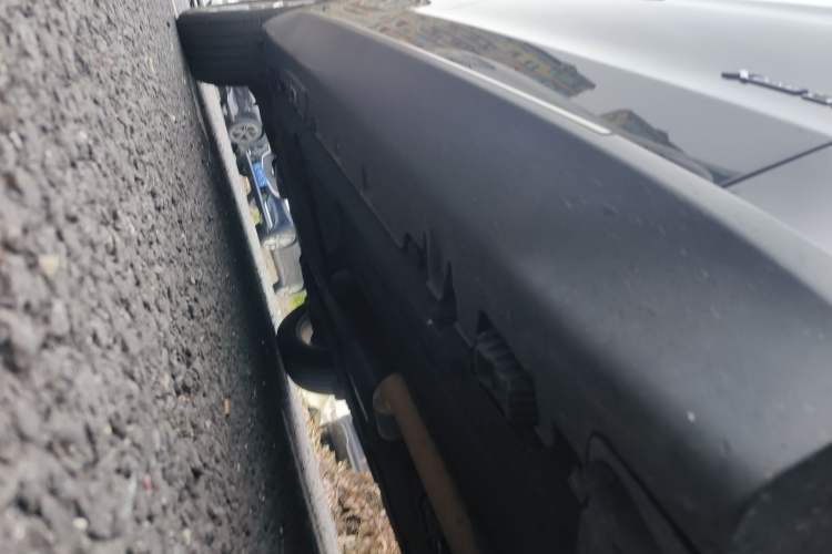 Used BMW X5 2015 xDrive28i Chassis Front Right