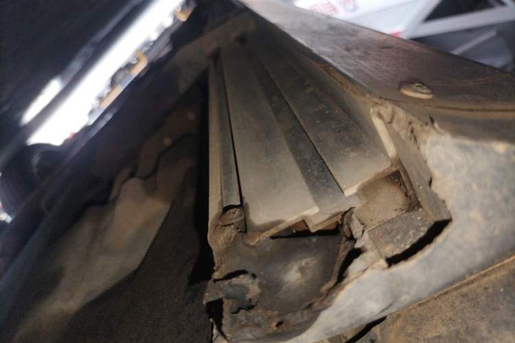 Used BMW X5  Chassis Rear Left