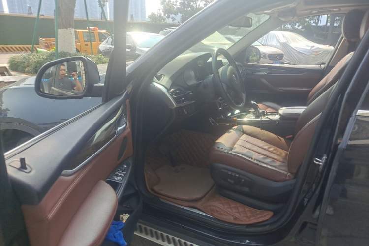 Used BMW X5 2015 xDrive28i Driver Seat