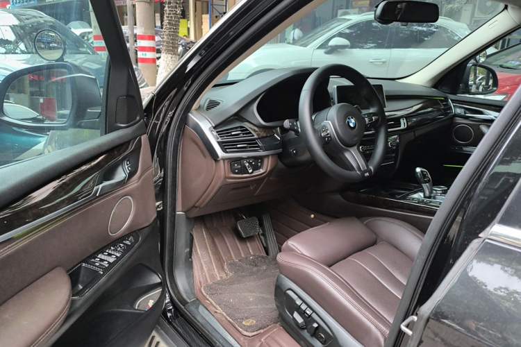 Used BMW X5 2015 xDrive28i Driver Seat