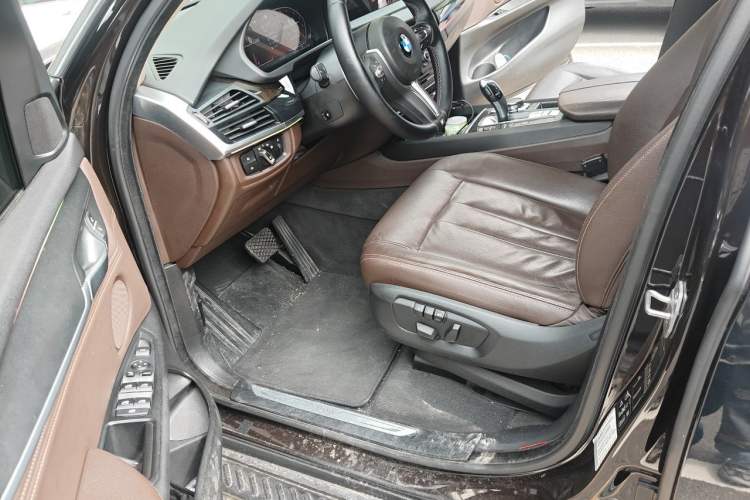 Used BMW X5 2015 xDrive28i Driver Seat