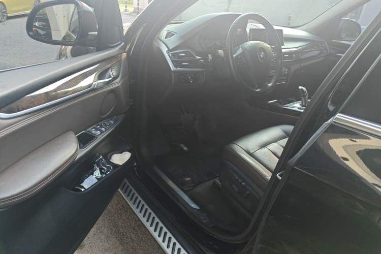 Used BMW X5 2015 xDrive28i Driver Seat