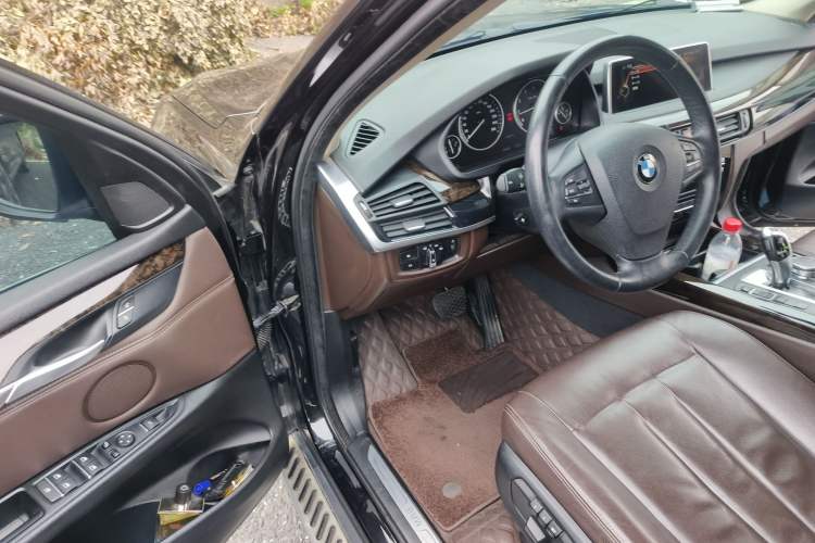 Used BMW X5 2015 xDrive28i Driver Seat
