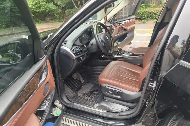 Used BMW X5 2015 xDrive28i Driver Seat