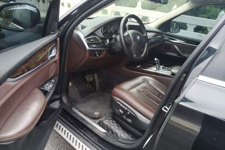 Used BMW X5 2015 xDrive28i Driver Seat