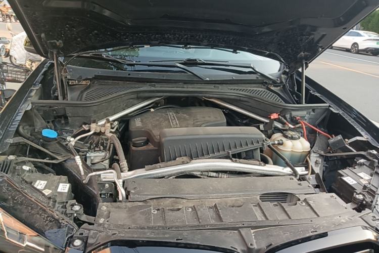 Used BMW X5 2015 xDrive28i Engine Bay