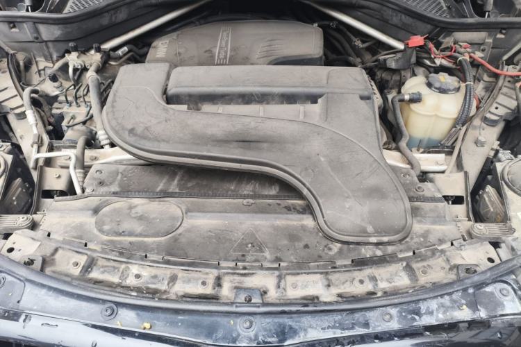 Used BMW X5 2015 xDrive28i Engine Bay
