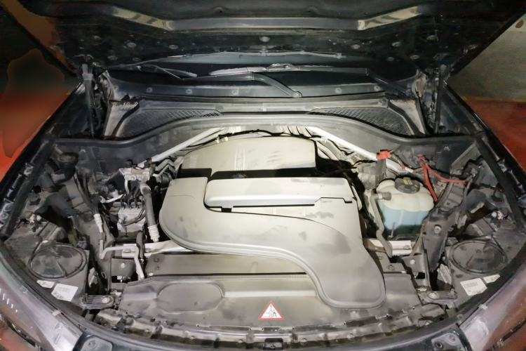 Used BMW X5 2015 xDrive28i Engine Bay