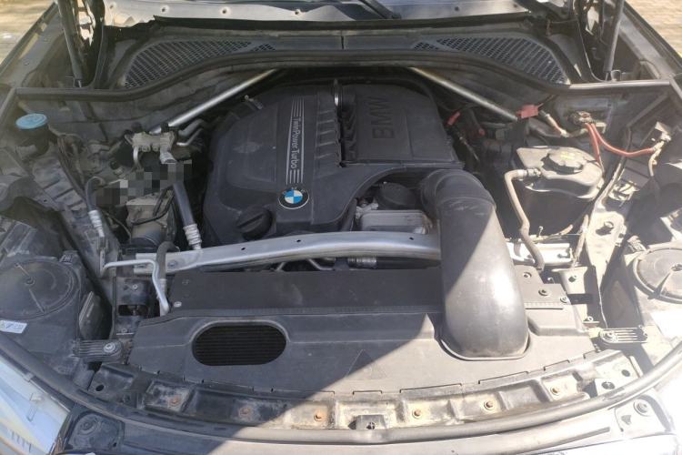 Used BMW X5 2015 xDrive35i China Limited Edition Engine Bay
