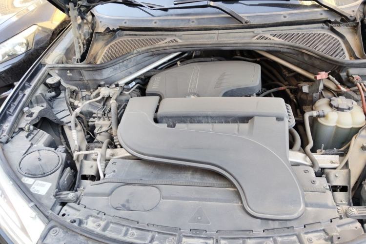 Used BMW X5 2015 xDrive28i Engine Bay