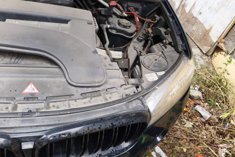 Used BMW X5 2015 xDrive28i Engine Bay Left
