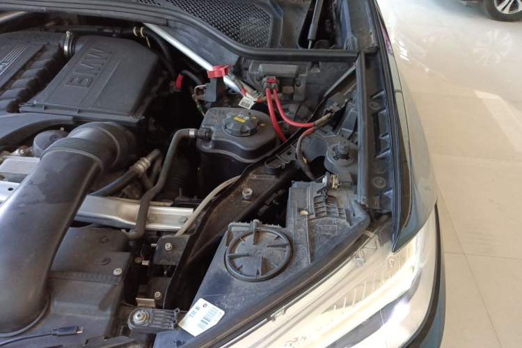 Used BMW X5  Engine Bay Left