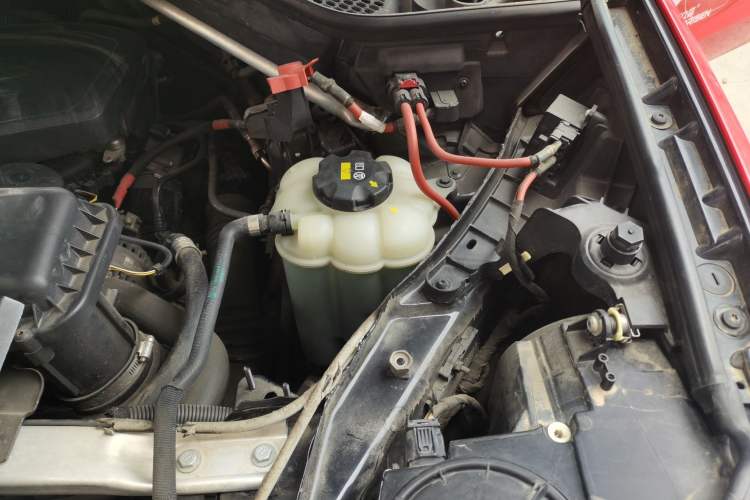 Used BMW X5 2015 xDrive28i Engine Bay Left