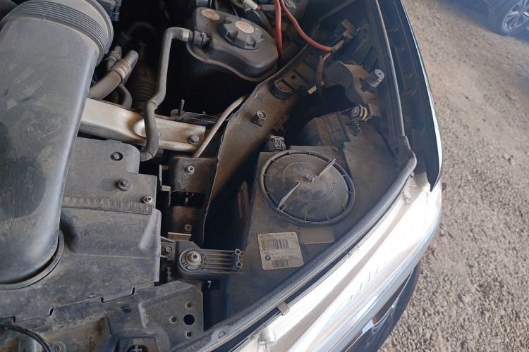 Used BMW X5  Engine Bay Left