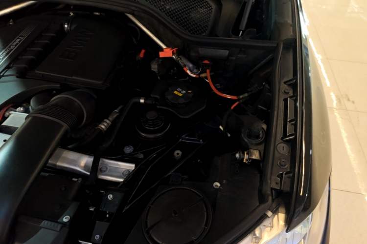 Used BMW X5 2015 xDrive35i China Limited Edition Engine Bay Left