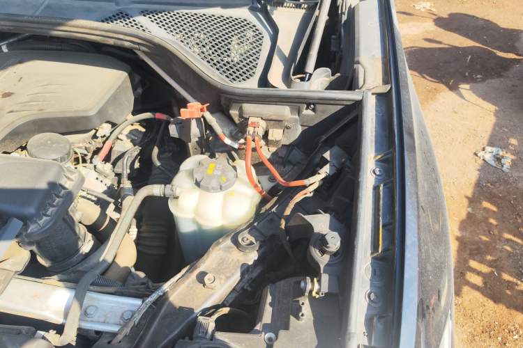 Used BMW X5 2015 xDrive28i Engine Bay Left